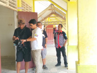 Shooting Video Digitalisasi Pembelajaran Daerah 3T, SMPN Makenbala dikunjungi oleh Tim Articulate, Agency Google Indonesia